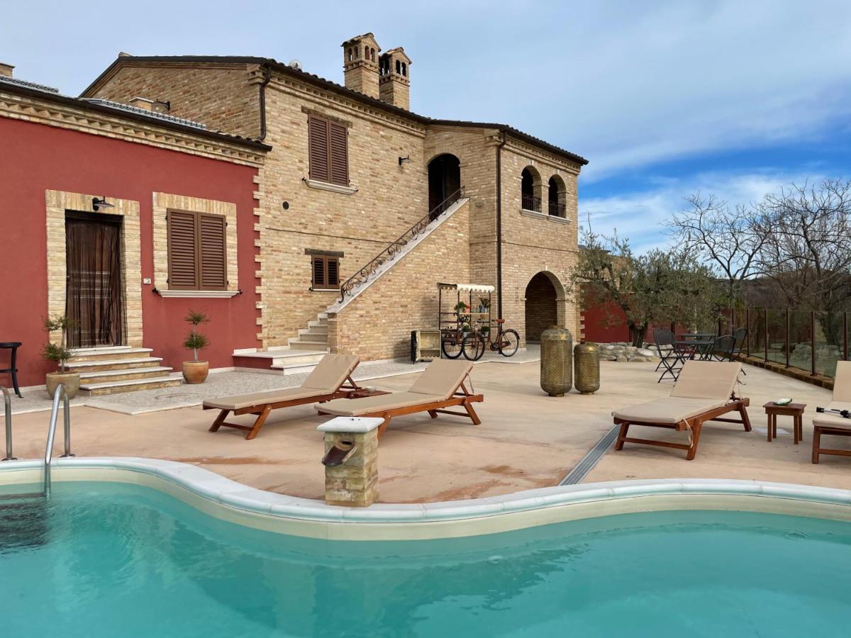 Bed and Breakfast Dimora Rosso Piceno Оффида Экстерьер фото