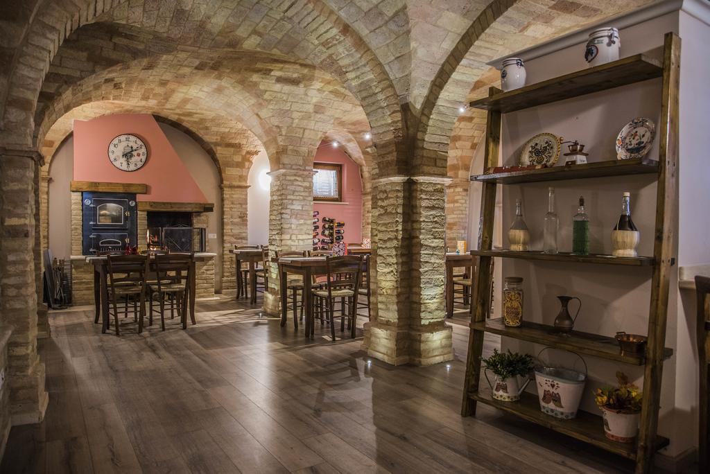 Bed and Breakfast Dimora Rosso Piceno Оффида Экстерьер фото