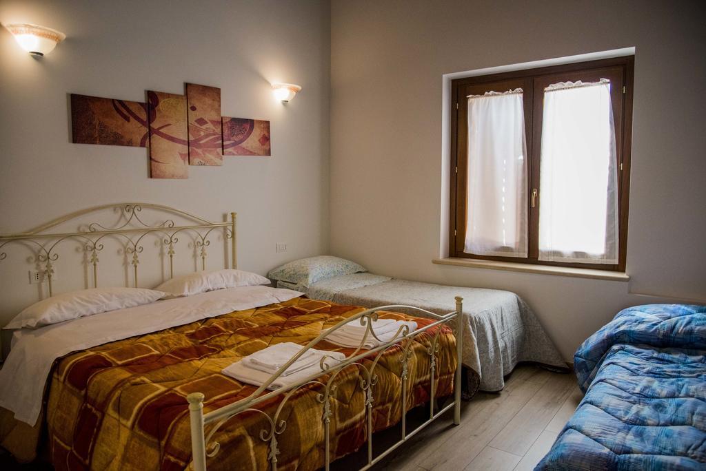 Bed and Breakfast Dimora Rosso Piceno Оффида Номер фото